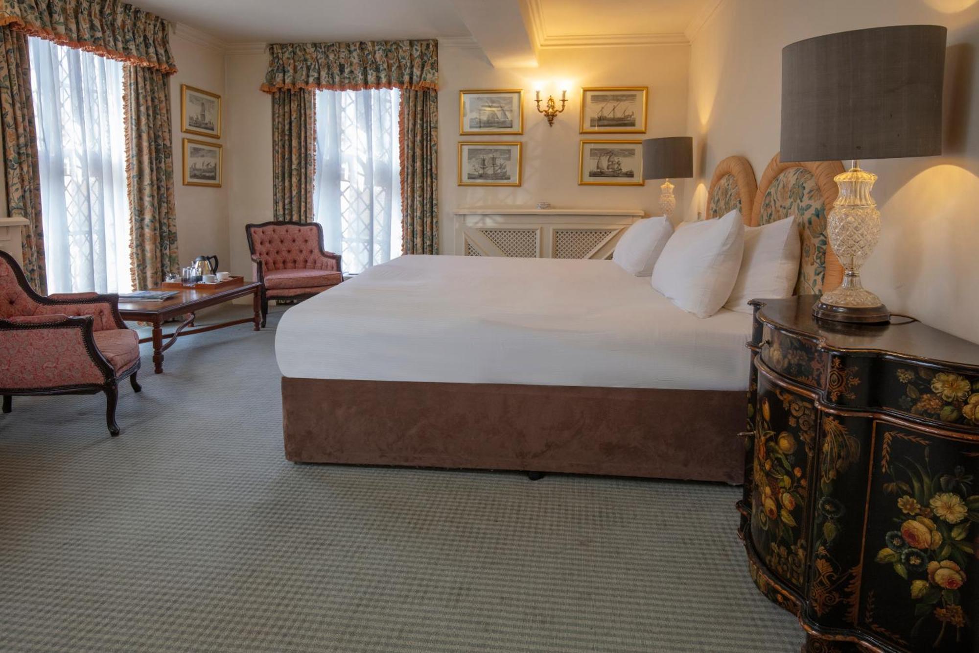 Feature Double Room Old Hall,1709845548:JPEG